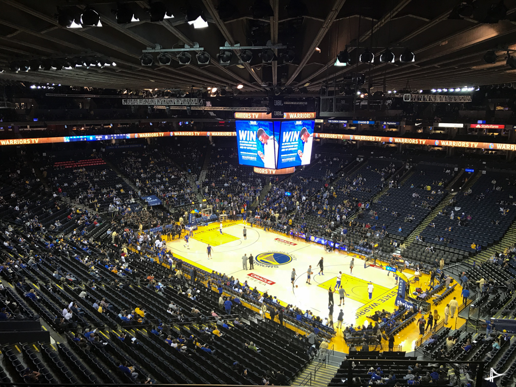 Jogo do Warriors na Oracle Arena