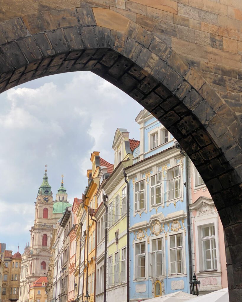 Inicio do Bairro Mala Strana em Praga